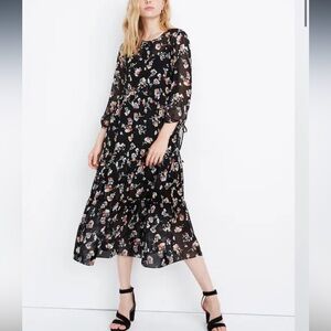 MADEWELL Sheer Button-Front Tier Midi Dress in Carnation Toss - Sz. S